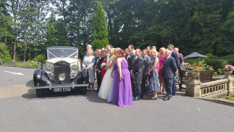 rolls-royce-1939-wraith-victoria-with-the-wedding-party